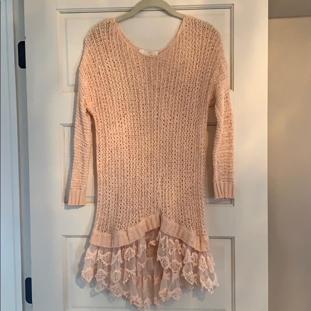 Peach loose knitted top